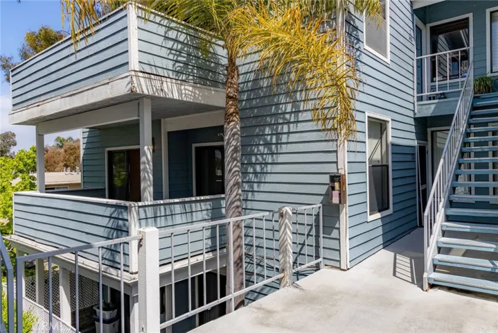 16960 Algonquin Street 2-203, Huntington Beach, California 92649