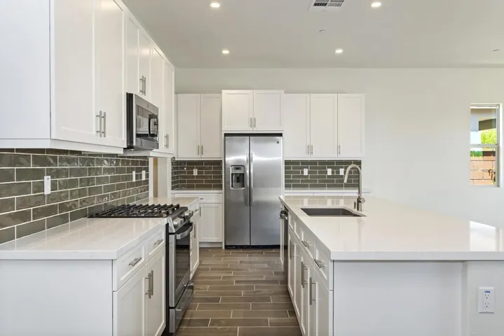 015_Kitchen