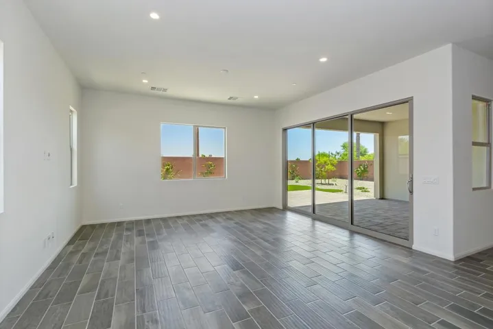 011_Living Room
