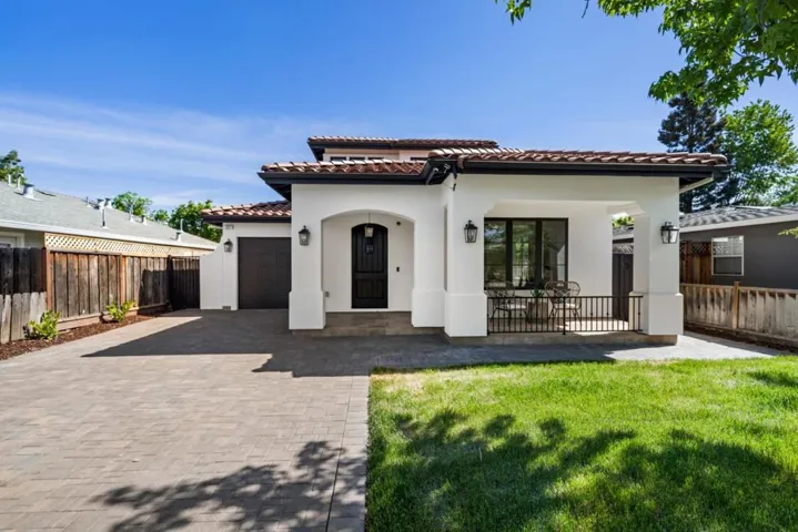 3011 Bryant Street, Palo Alto, California 94303