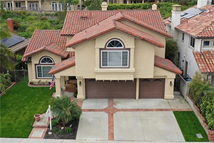 28862 Greenacres, Mission Viejo, California 92692