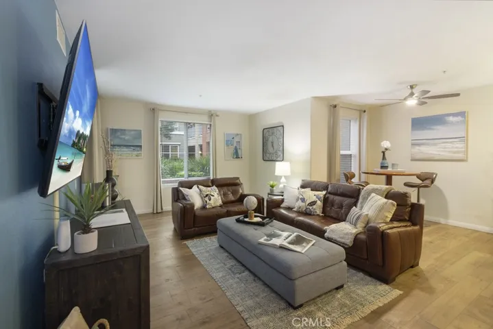 Large "Great Room" with dinning area.