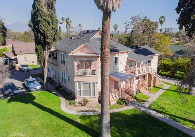 999 N Mountain View Ave, San Bernardino. 6 units