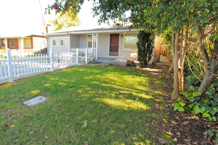 119 Park Street Front Unit, Redwood City, California 94061