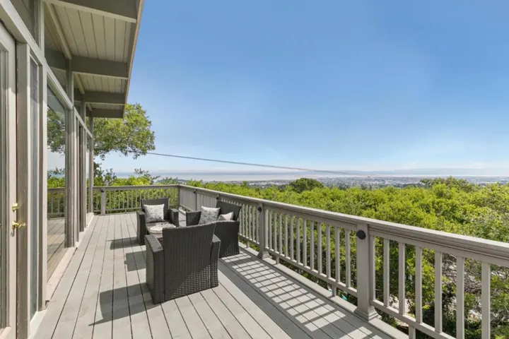 30 Knollcrest Road, Hillsborough, California 94010
