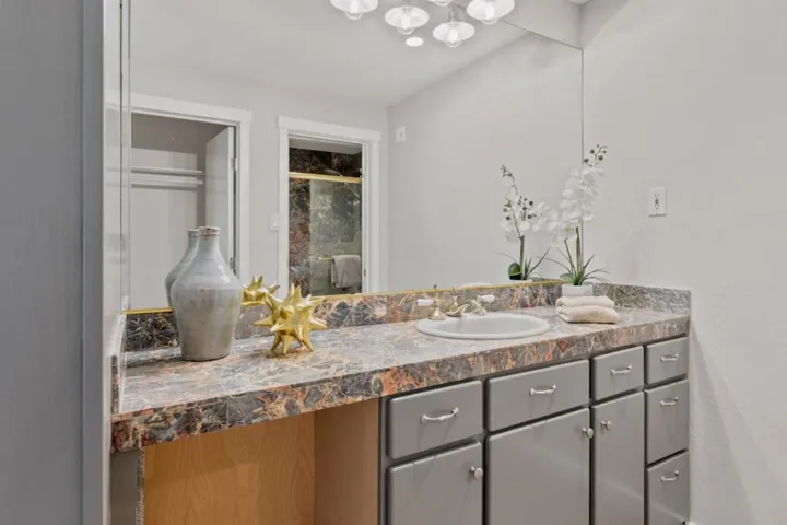 30 Knollcrest Road, Hillsborough, California 94010