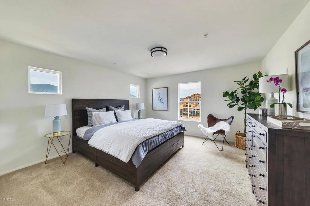 3961 Savannah Lane, Piru, California 93040 home-pic-1