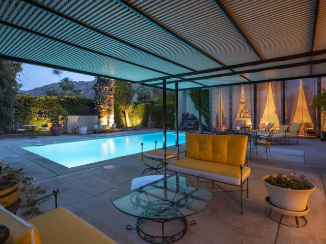 Pool 13