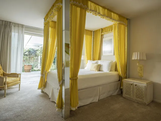 Room 1