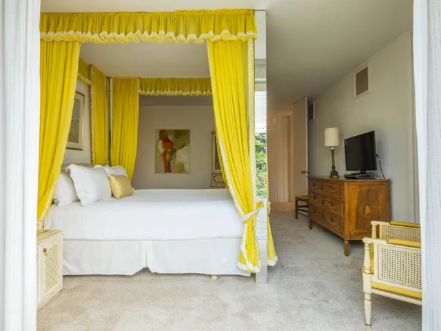 Room 2