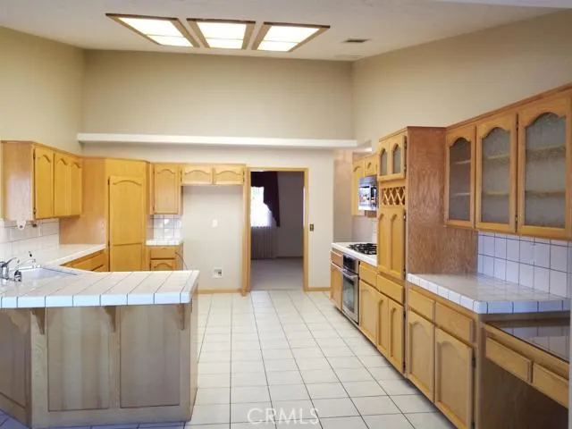 12875 Quail Summit Road, Apple Valley, California 92308