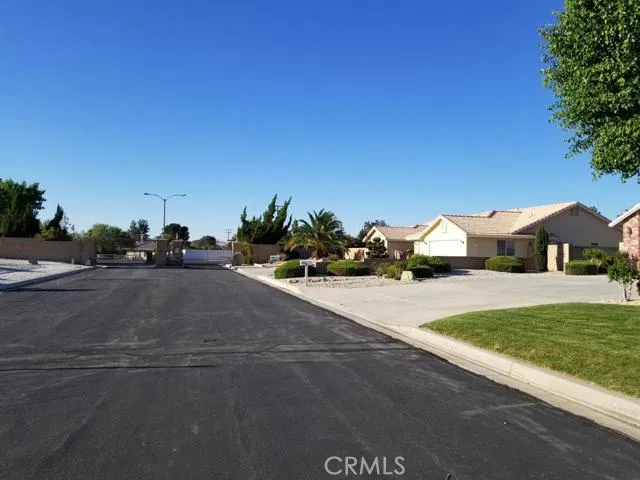 12875 Quail Summit Road, Apple Valley, California 92308