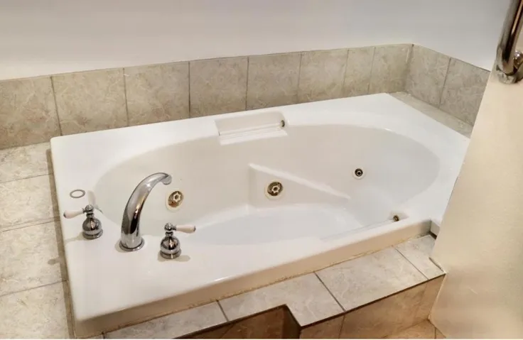 Master tub