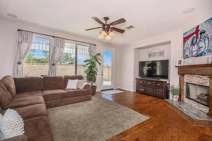 14072 Eaton Hollow Ave-large-014-011-Eat