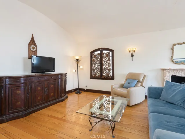 1519 Le Grande Terrace, San Pedro, California 90732