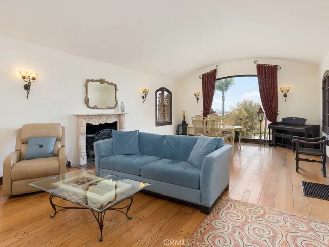 1519 Le Grande Terrace, San Pedro, California 90732