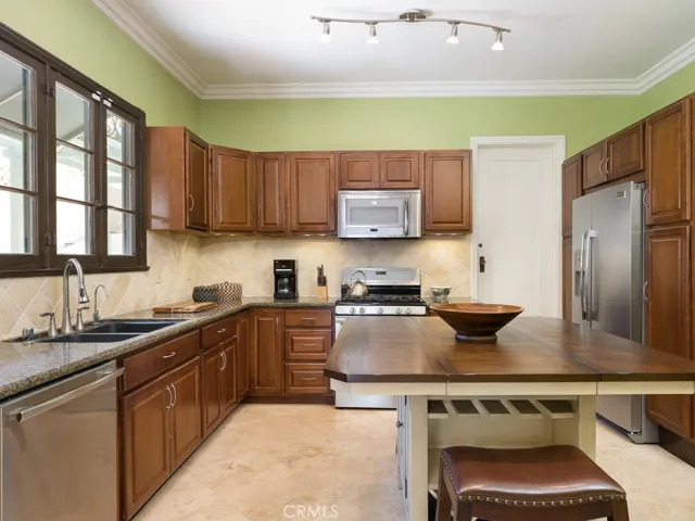 1519 Le Grande Terrace, San Pedro, California 90732