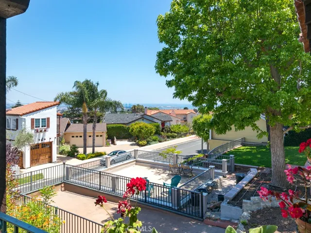 1519 Le Grande Terrace, San Pedro, California 90732