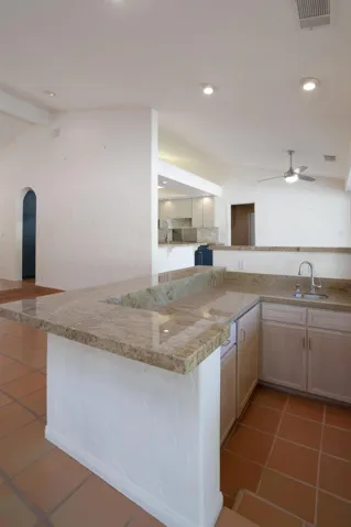 MLS 42825 Caballeros Bermuda Dunes CA-27