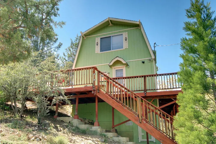 exterior-1_49898153708_o