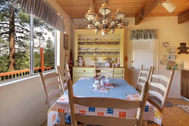 dining-area-1_49898669986_o