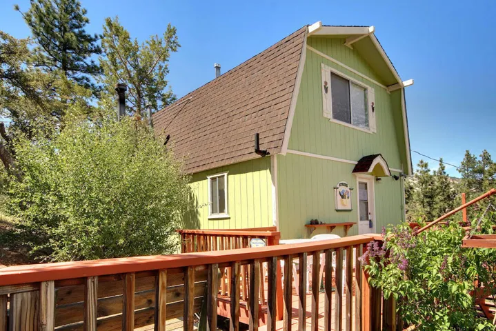 exterior-3_49898669896_o