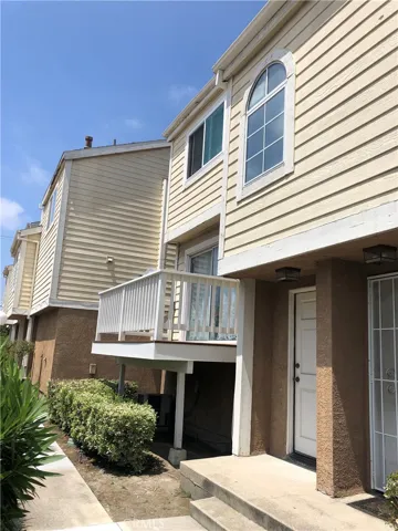 22003 Unit 6 Belshire Avenue 6, Hawaiian Gardens, California 90716