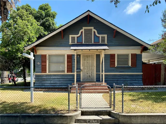 4393 12th Street, Riverside, California 92501
