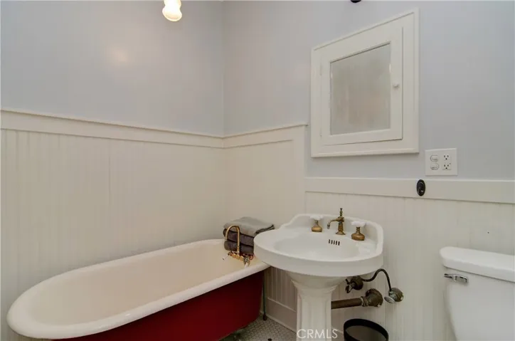 350 S Olive Street, Orange, California 92866