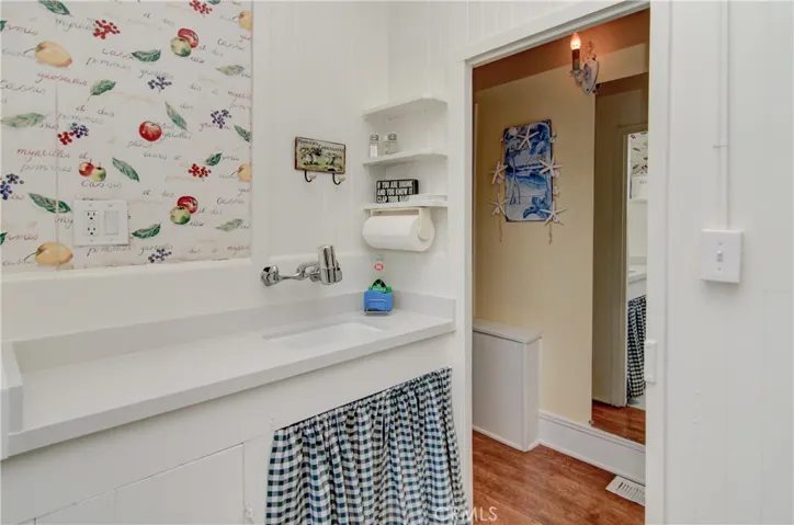 350 S Olive Street, Orange, California 92866