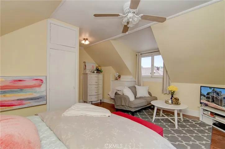 350 S Olive Street, Orange, California 92866