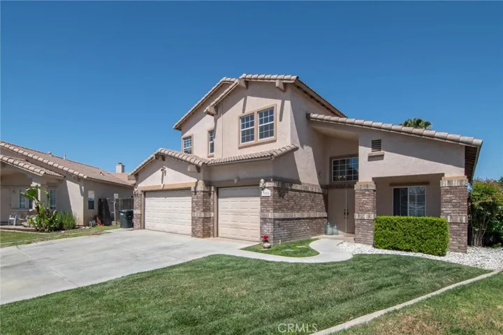 Front view of the home.