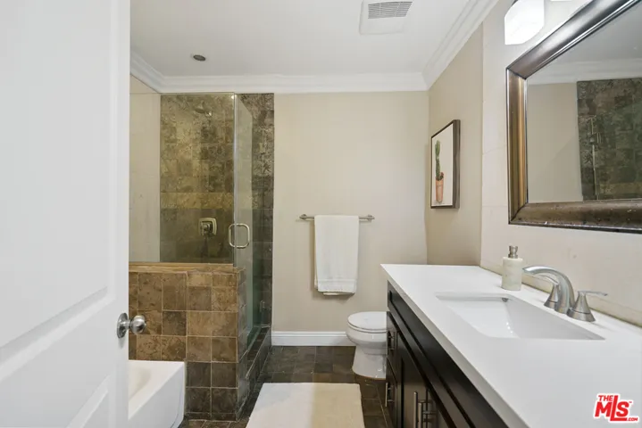 1122 Peck Drive 103, Los Angeles, California 90035