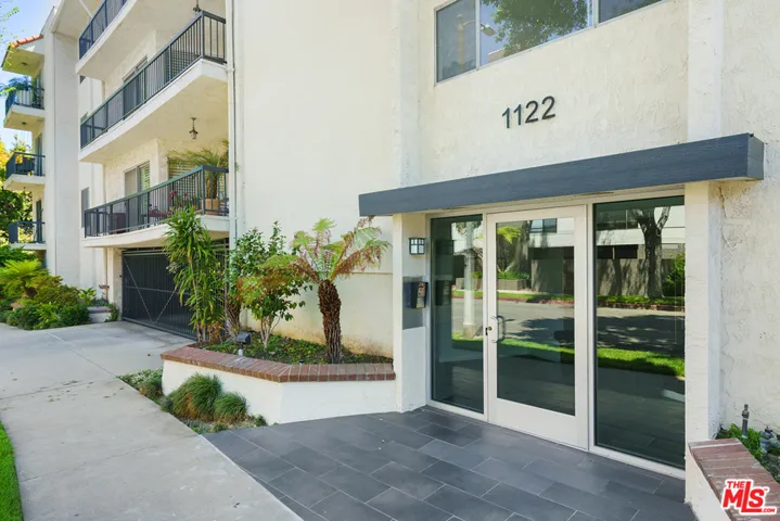1122 Peck Drive 103, Los Angeles, California 90035