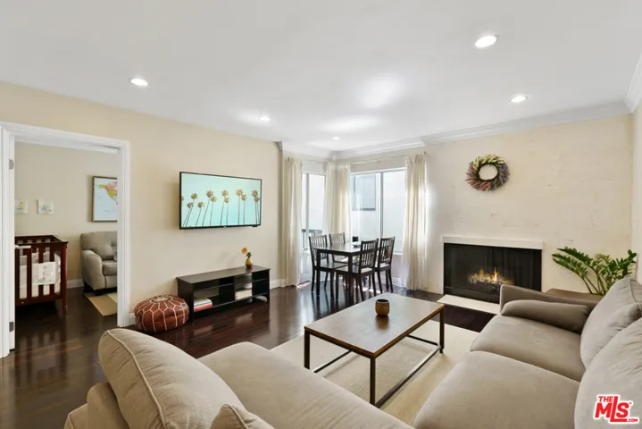 1122 Peck Drive 103, Los Angeles, California 90035
