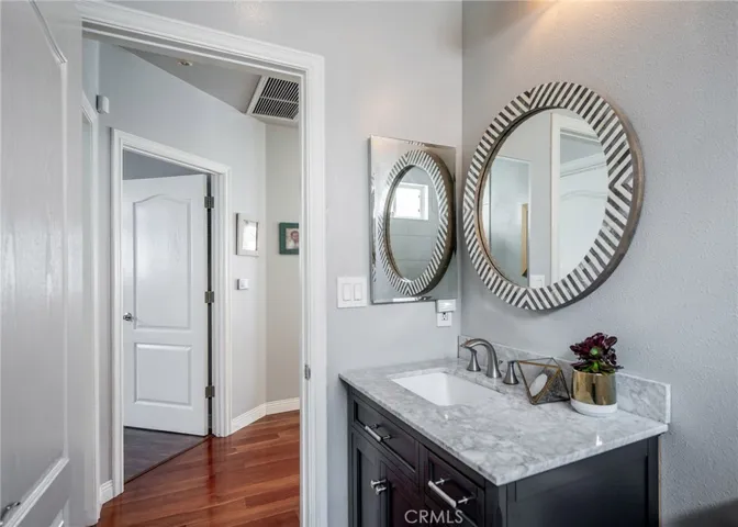106 S Francisca Avenue B, Redondo Beach, California 90277