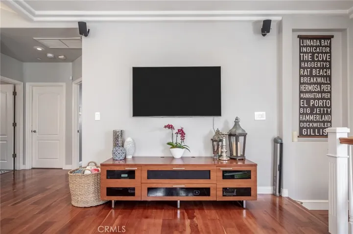 106 S Francisca Avenue B, Redondo Beach, California 90277