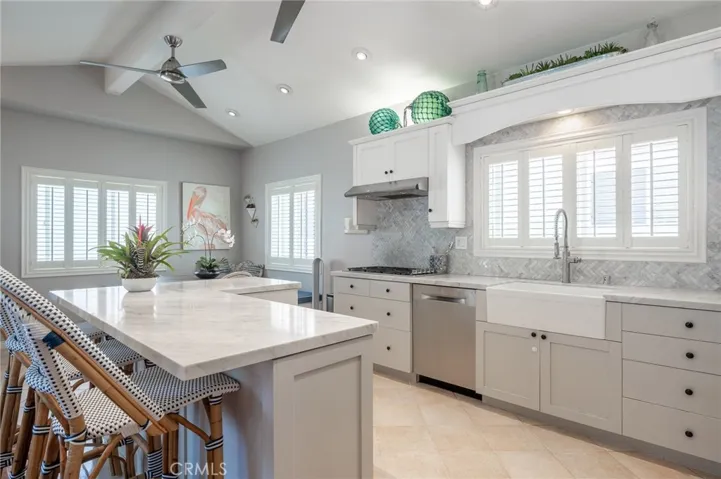 106 S Francisca Avenue B, Redondo Beach, California 90277