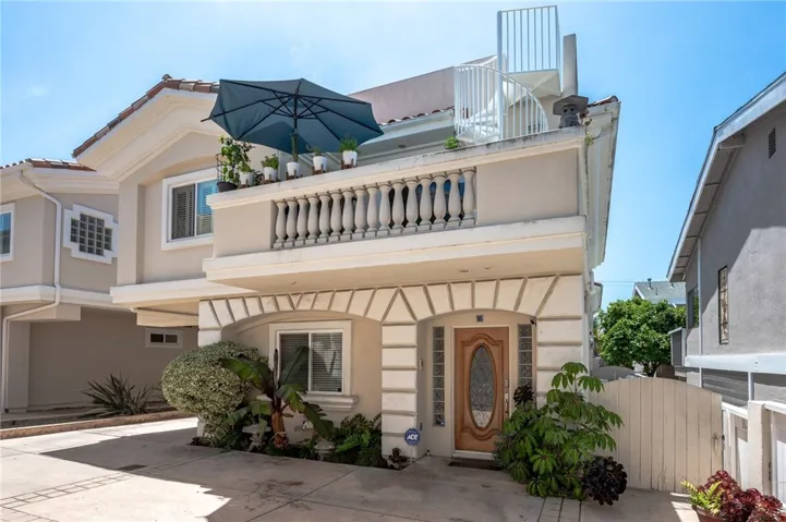 106 S Francisca Avenue B, Redondo Beach, California 90277