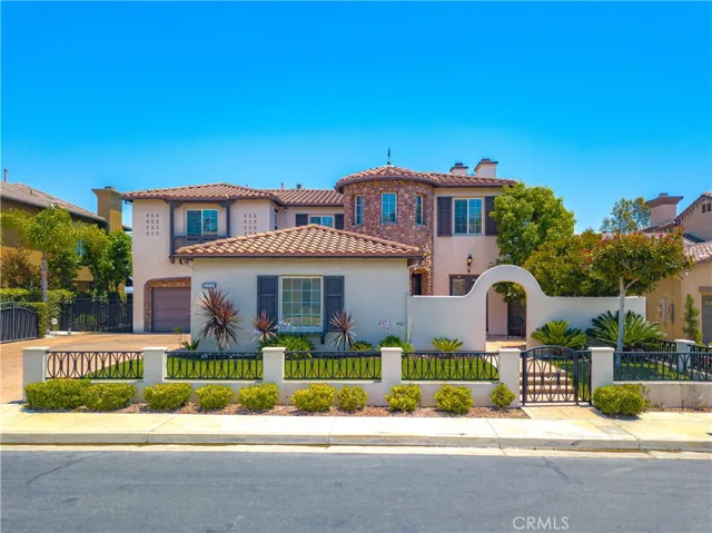 8225 E Bailey Way, Anaheim Hills, California 92808