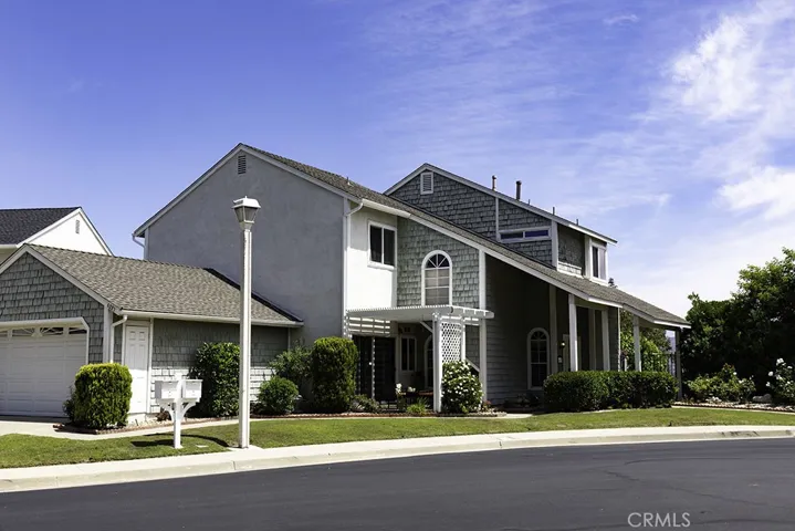 6085 E Ridgewood Court, Anaheim Hills, California 92807