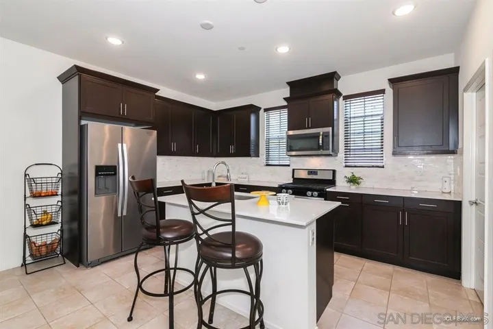 5160 Calle Sand Arch 79, San Diego, California 92154