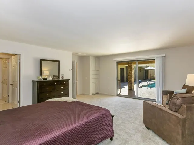 028_Master Bedroom