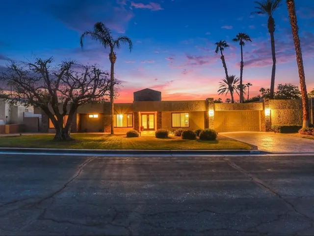 043_010_Twilight Front