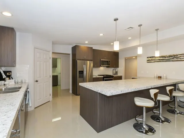 010_Kitchen