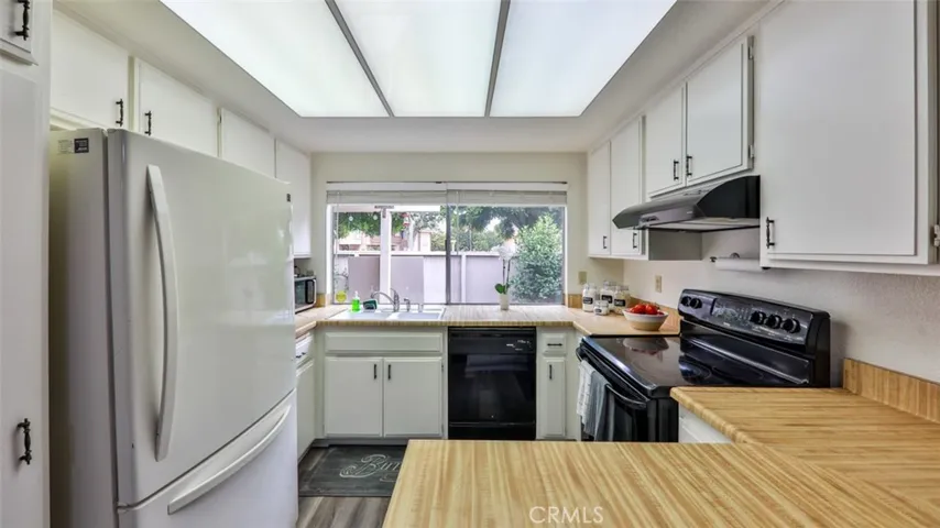 3481 Peach Tree Way, Oceanside, California 92058