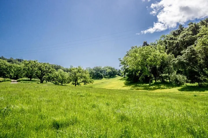 6545 Redwood Retreat Road, Gilroy, California 95020