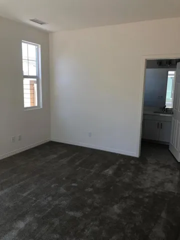 Bed 3 with ensuite full bath