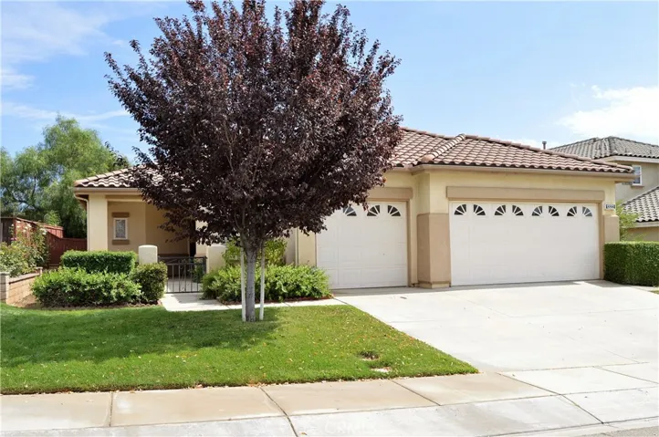 Welcome Home to 1322 Silver Torch Drive in Beaumont!