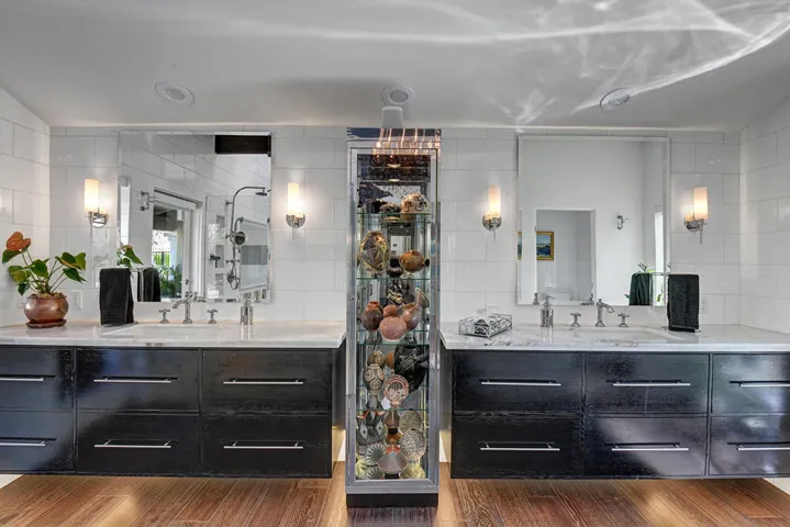 MASTER BATHROOM VANITIES MLS